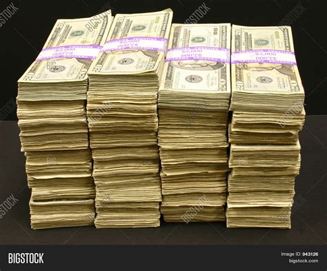 MONEY CASH .